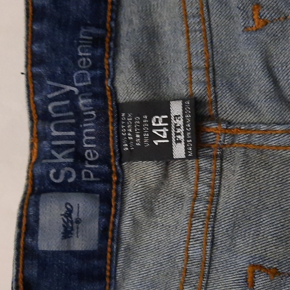 Women Skinny Premium Denim jeans - Picture 4 of 6